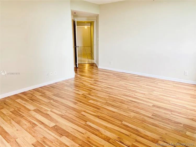 Villa Regina Condo #706 image #33