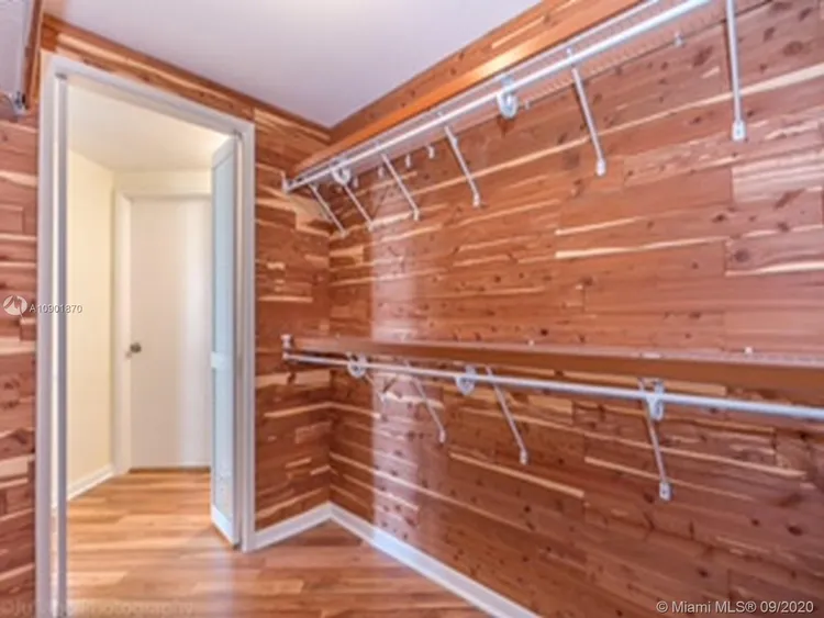 Villa Regina Condo #706 image #40