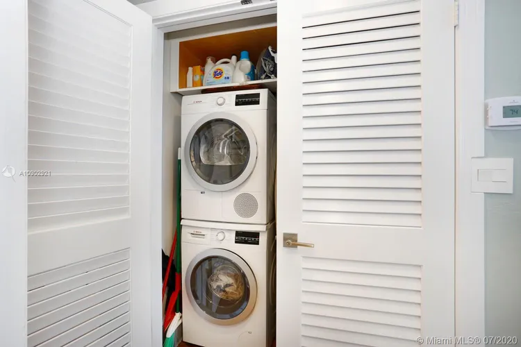 David William #910 image #18