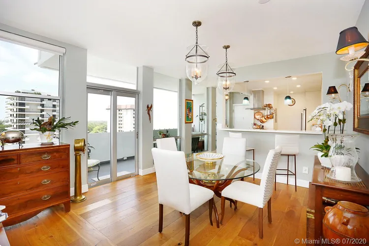 David William #910 image #8