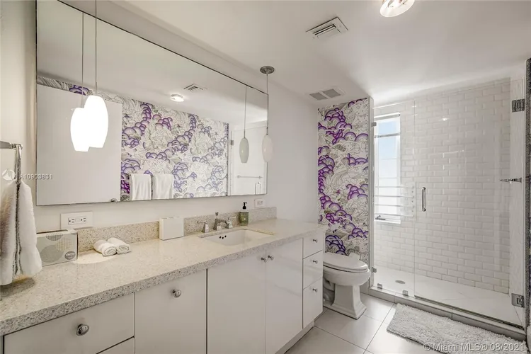 Carlyle Condo Hotel #4B image #20