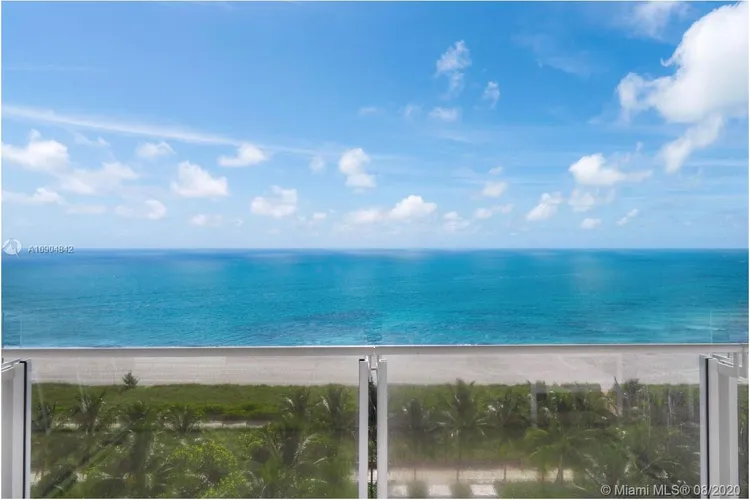 The Surf Club Four Seasons Hotel And Residences #N-811 image #16