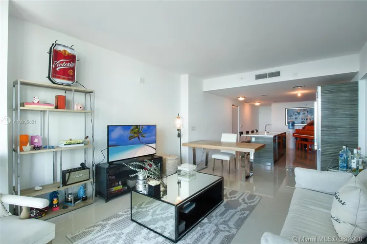 Icon Bay #1002 image #7