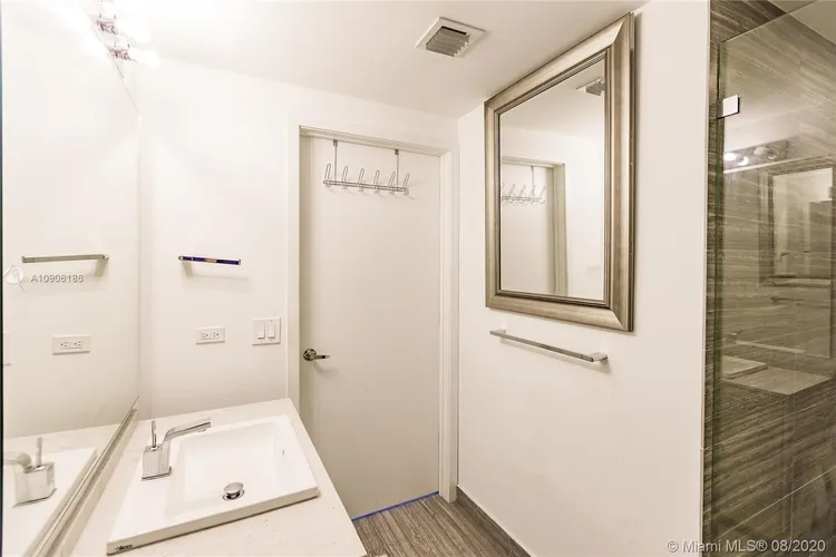 1010 Brickell #1903 image #32