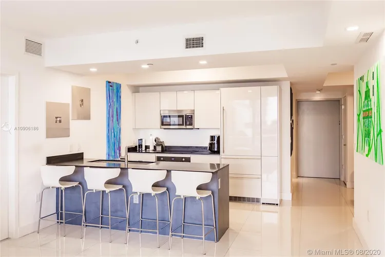 1010 Brickell #1903 image #8