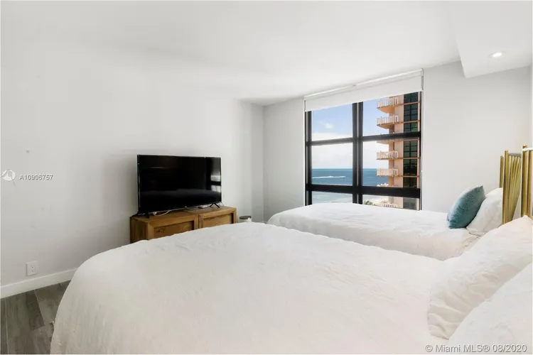 Towers of Key Biscayne #A602 image #17