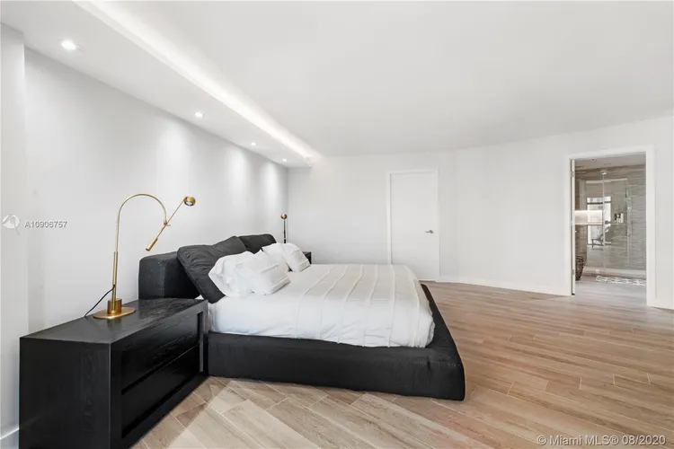 Towers of Key Biscayne #A602 image #20