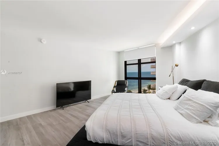 Towers of Key Biscayne #A602 image #21