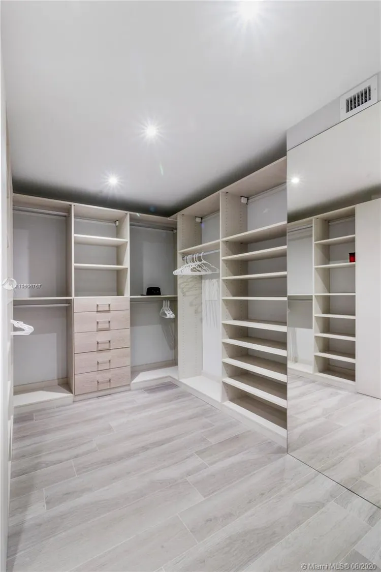 Towers of Key Biscayne #A602 image #23