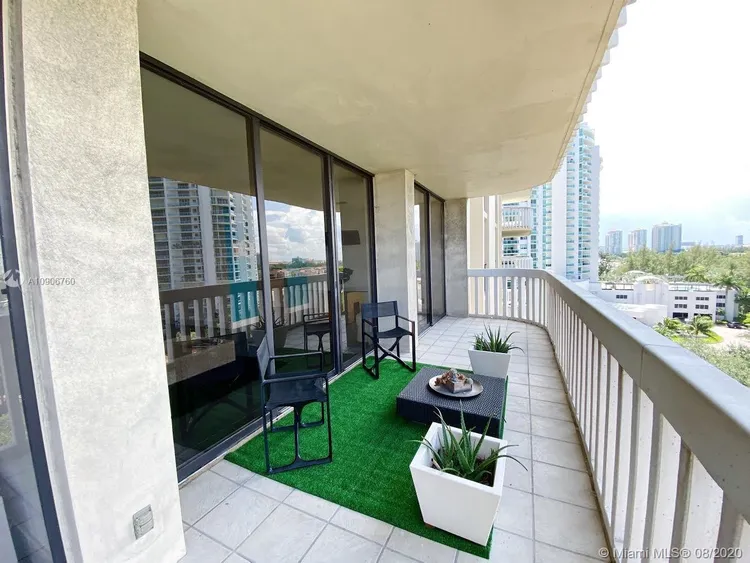 Turnberry Towers #7C image #31