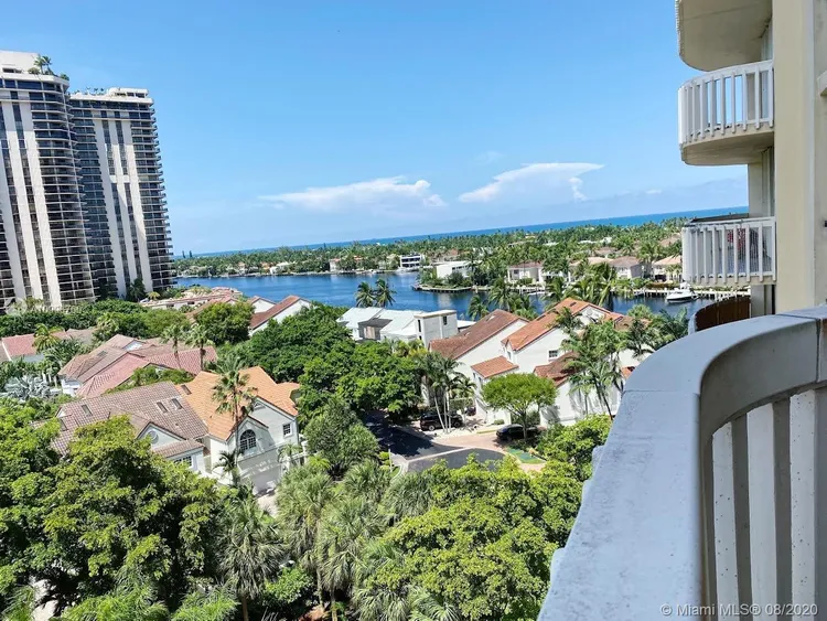 Turnberry Towers #7C image #32