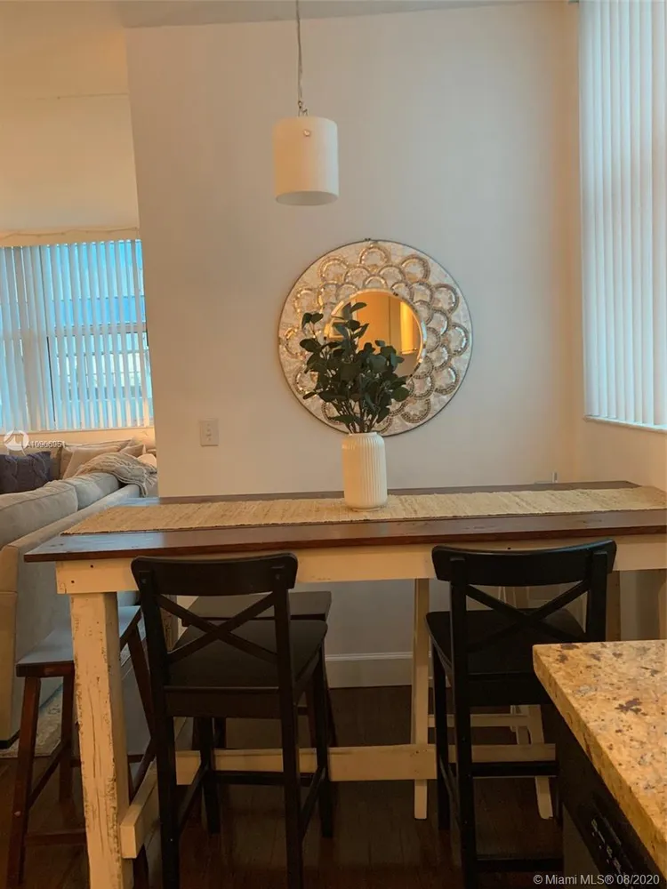 Midtown Lofts #505 image #8