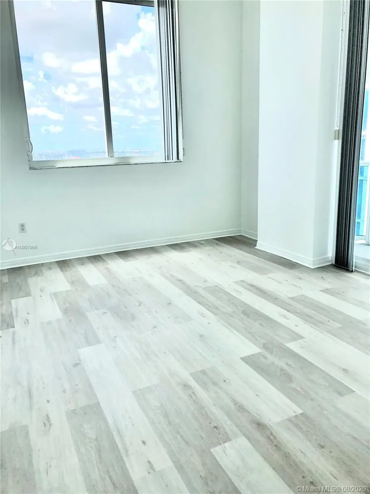 New Wave Condo #PH2F image #9