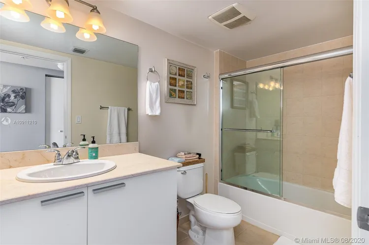 La Perla #3401 image #11