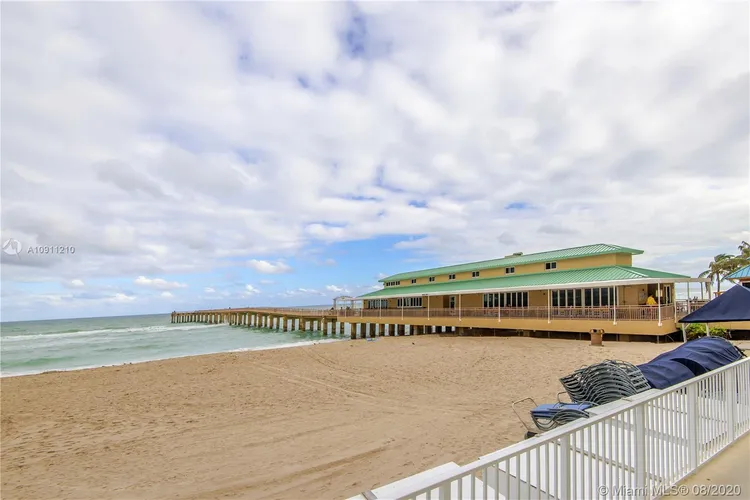 La Perla #3401 image #23