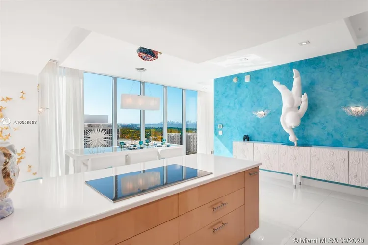 Carillon Condo North Tower #2308 image #13