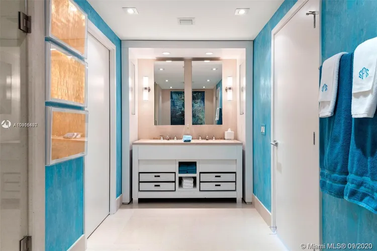 Carillon Condo North Tower #2308 image #22