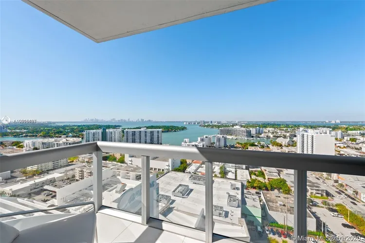 Carillon Condo North Tower #2308 image #32