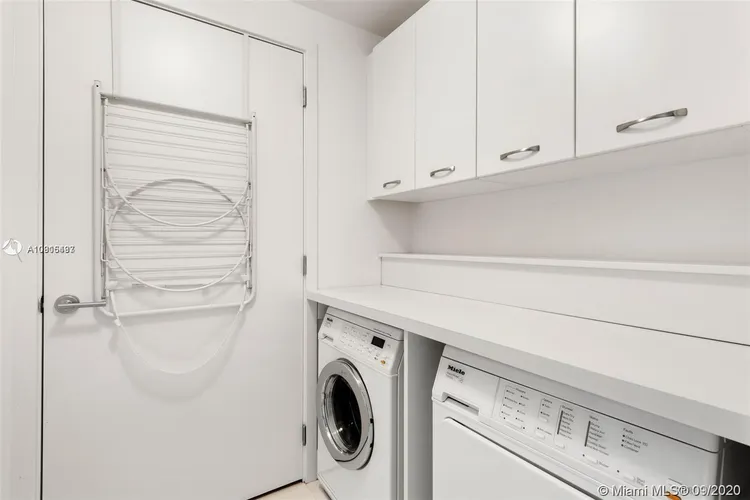 Carillon Condo North Tower #2308 image #51