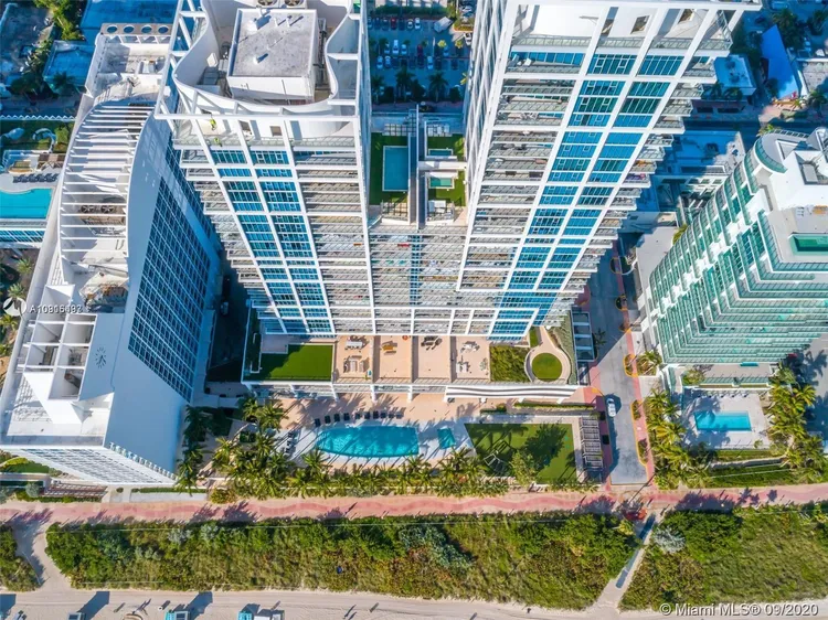 Carillon Condo North Tower #2308 image #52