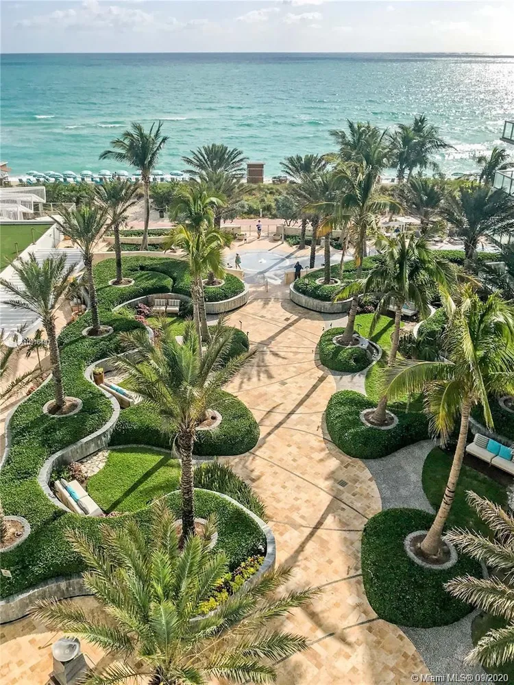 Carillon Condo North Tower #2308 image #76