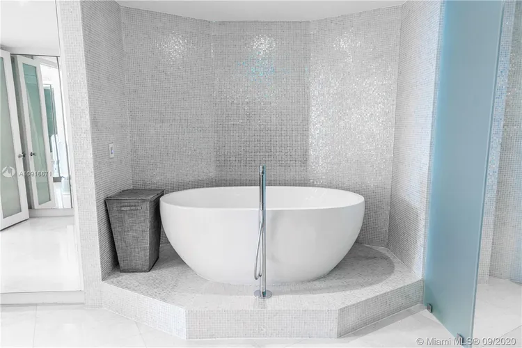 Portofino Tower #4206 image #21