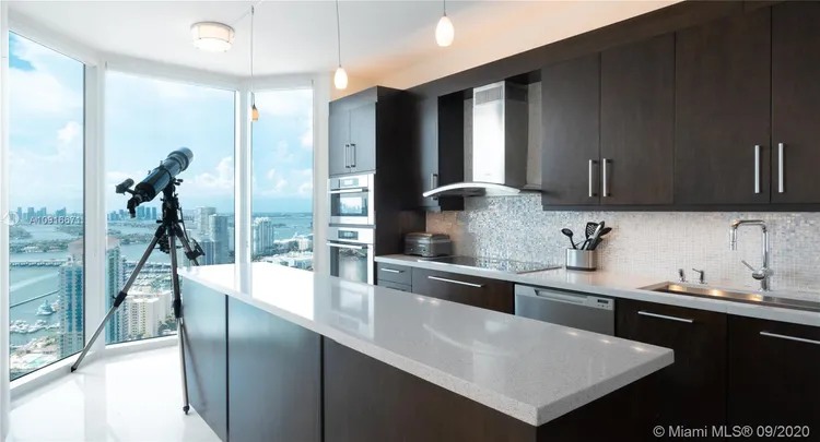 Portofino Tower #4206 image #9