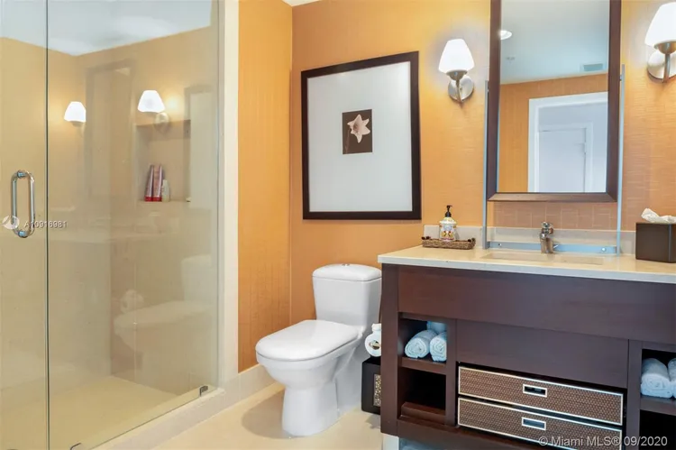 Carillon Condo North Tower #1001 image #12