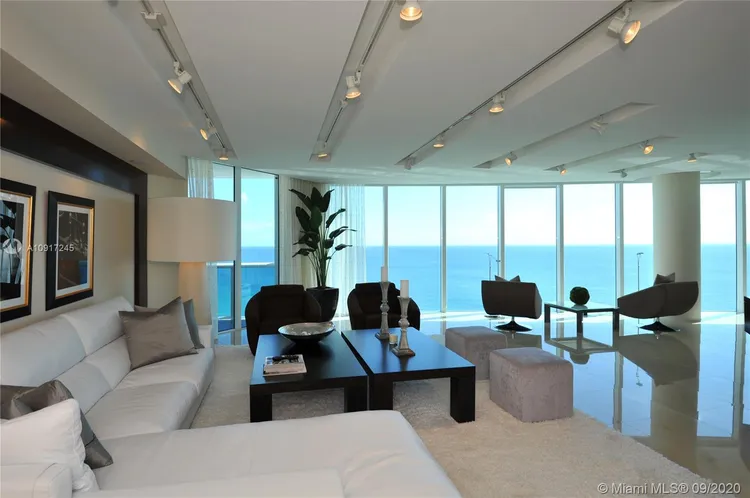 Trump Hollywood #1802 image #6