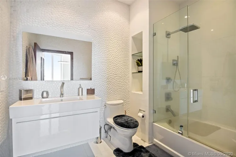 One Miami #UPH-07 image #12