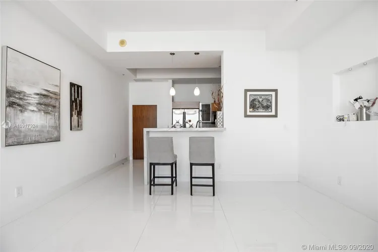 One Miami #UPH-07 image #6