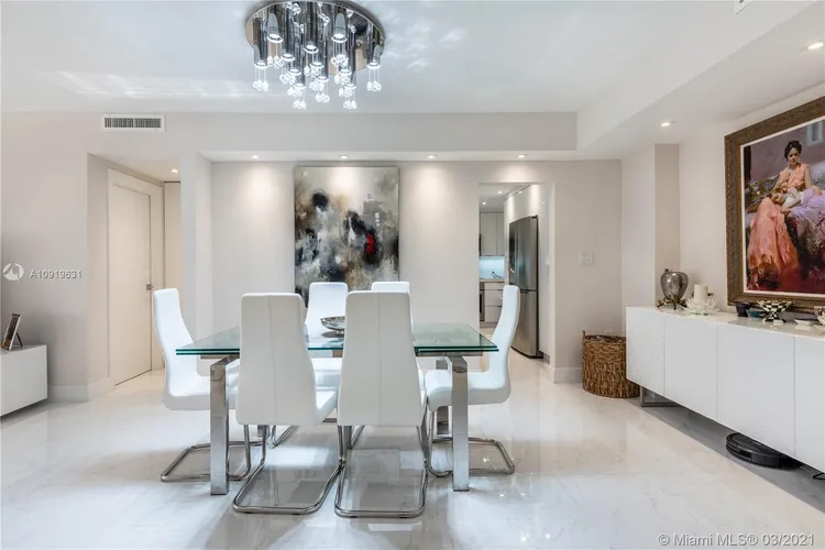 The Plaza of Bal Harbour #507 image #9