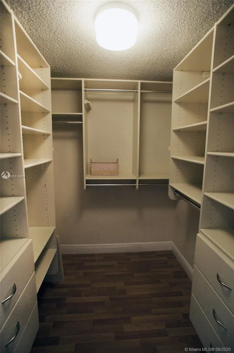 Fortune House #1106 image #11