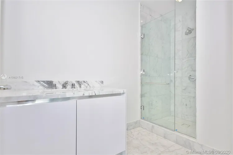 Jade Signature #3101 image #18