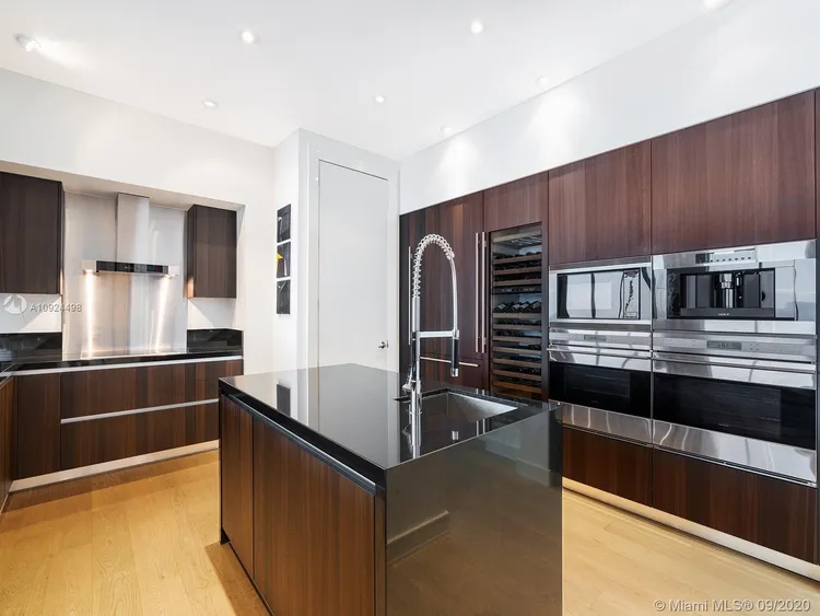 Apogee Beach #2401 image #17