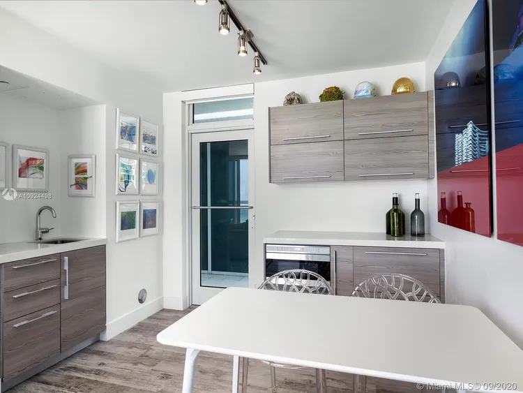 Apogee Beach #2401 image #29