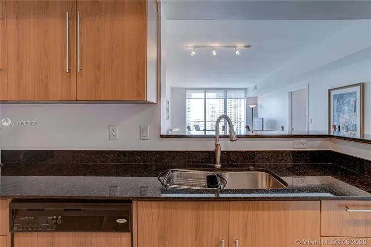 One Miami #1821 image #11