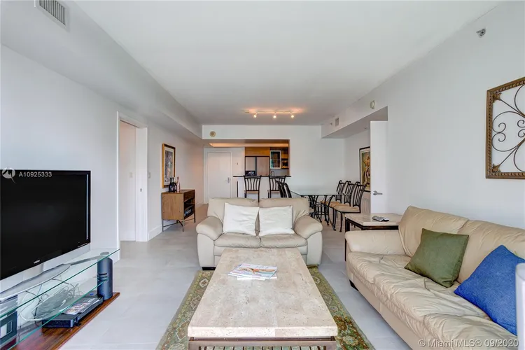 One Miami #1821 image #17