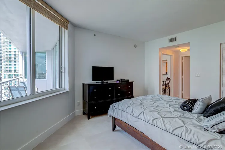 One Miami #1821 image #23