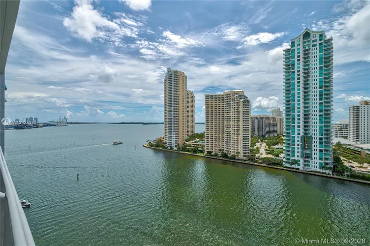 One Miami #1821 image #42