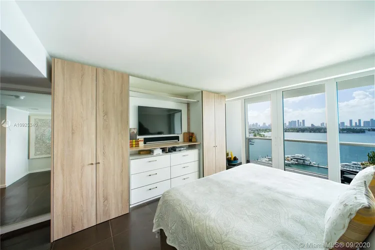 Sunset Harbour South #1410 image #17