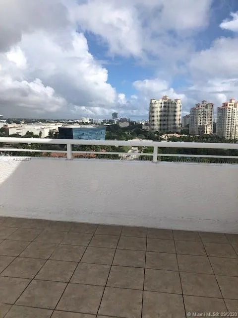 Atrium #2-1202 image #10