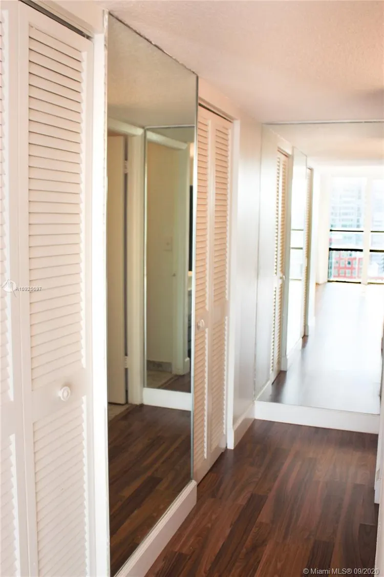 Costa Bella #1905 image #10