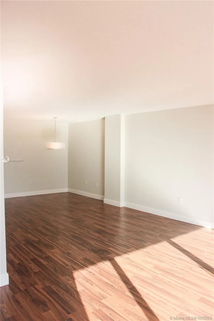 Costa Bella #1905 image #6