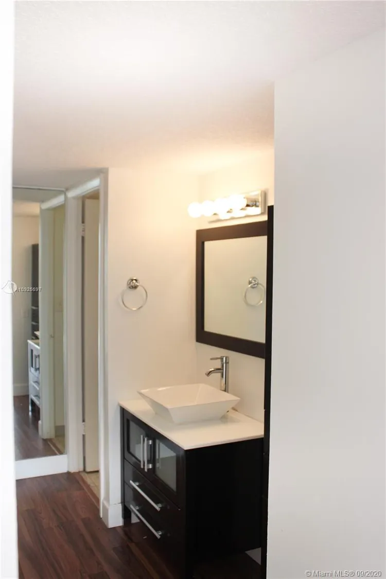 Costa Bella #1905 image #8