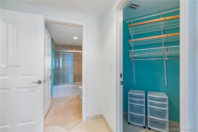 Acqualina #2506 image #14