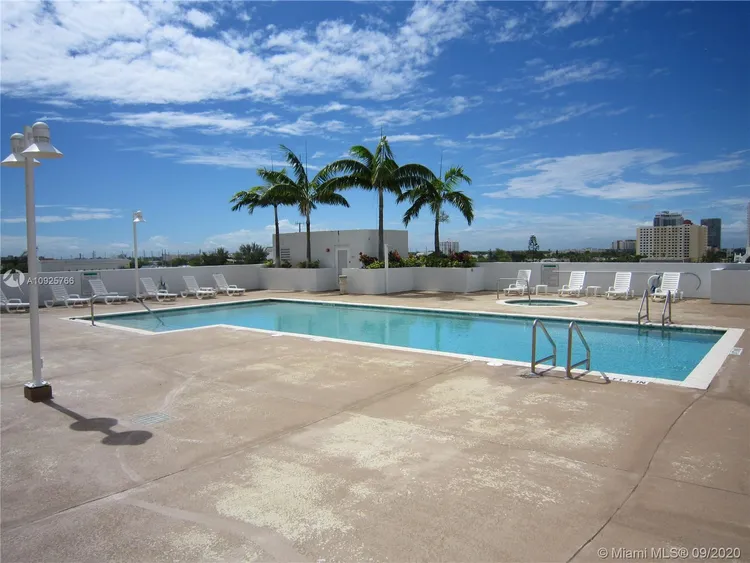 1800 Biscayne Plaza #205 image #19
