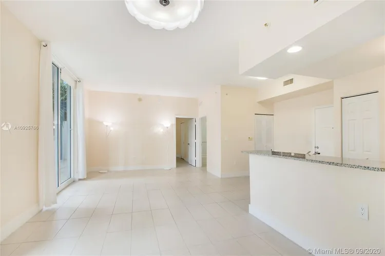 1800 Biscayne Plaza #205 image #8