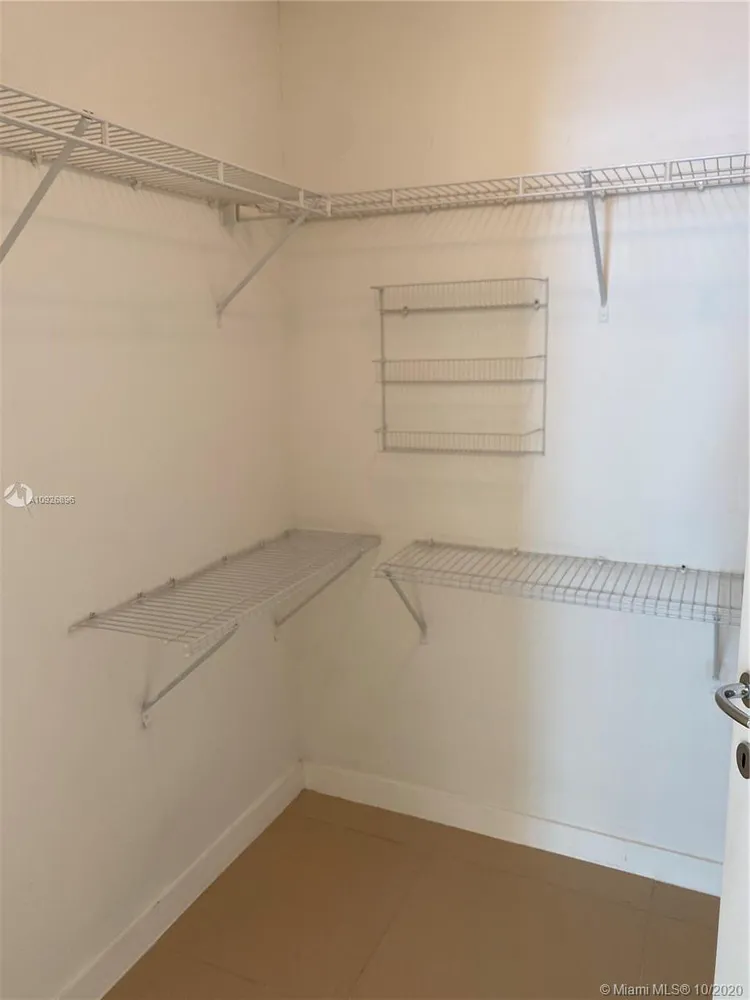 Met1 #1210 image #11