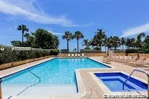 Champlain Towers East #12G image #25